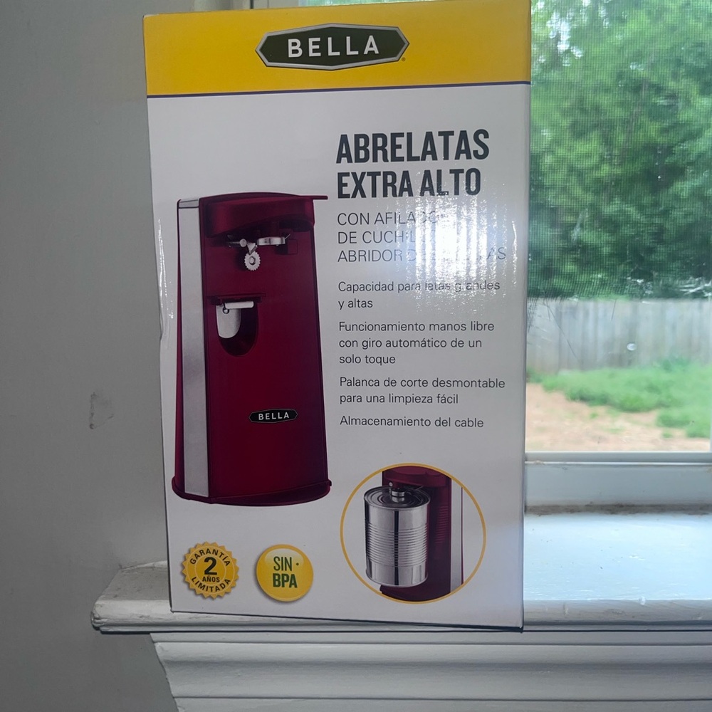 Brand NEW can opener/bottle opener./Knife sharpener.